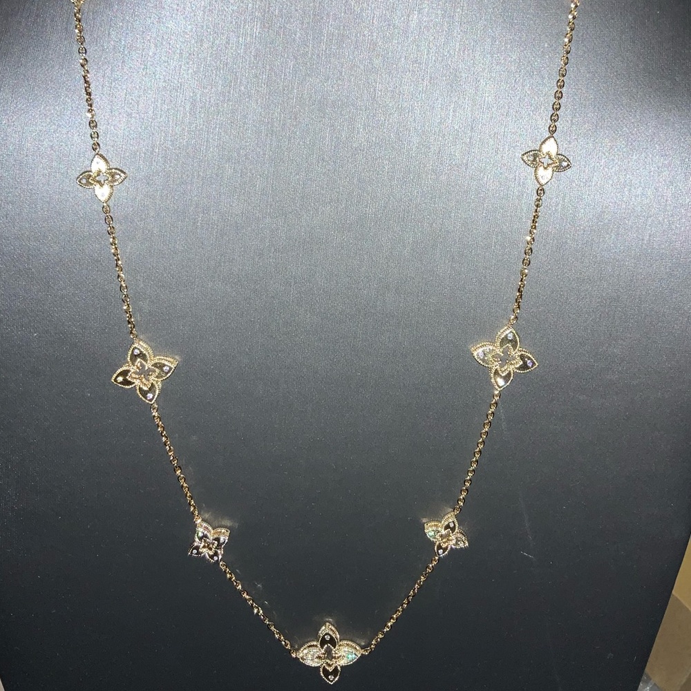 18k Venetian Station Necklace - Picture 6 of 14